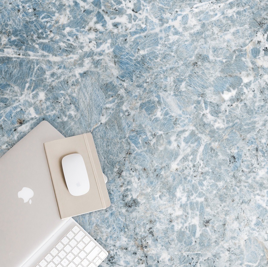 płytki kamieniopodobne w błękitnym kolorze